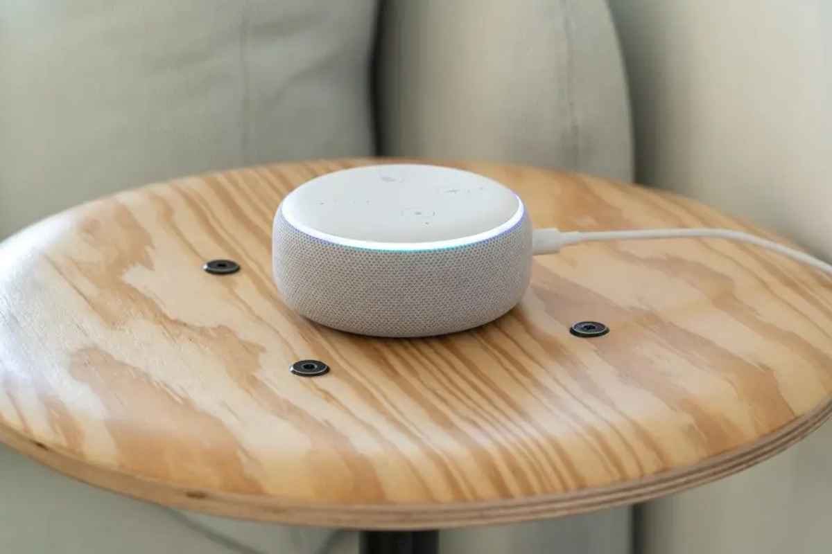 Novo Echo Spot com Alexa: Seu Assistente de Viagem Inteligente
