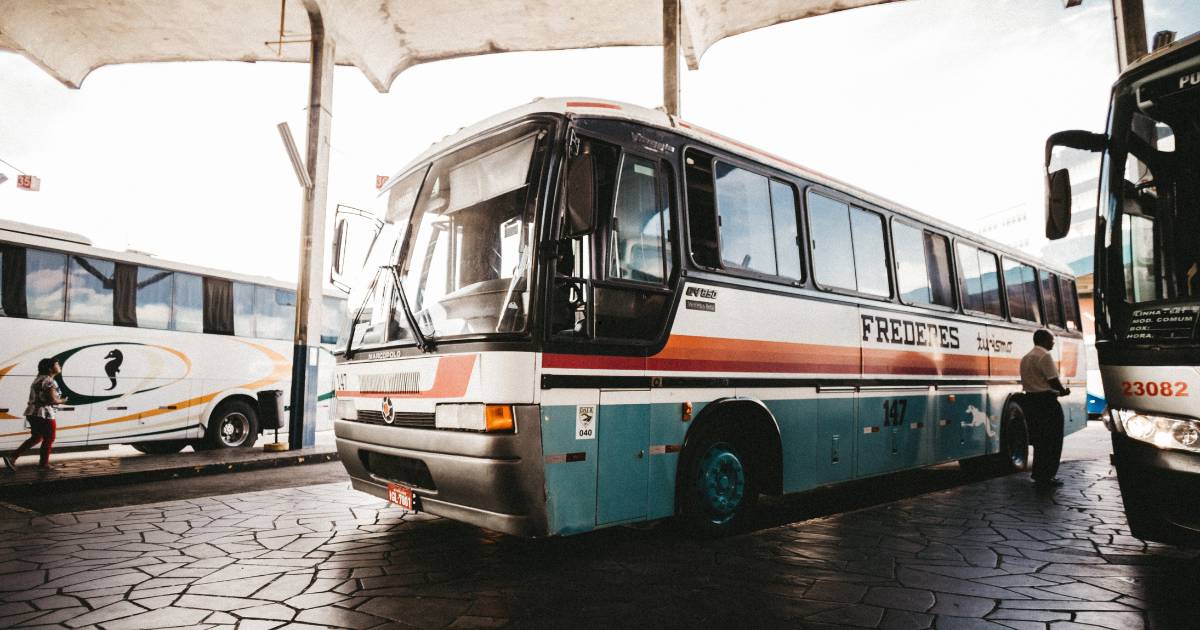 Ônibus de Viagem: Sua Jornada Começa Aqui